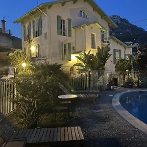 De Charme Roseraie Hotel